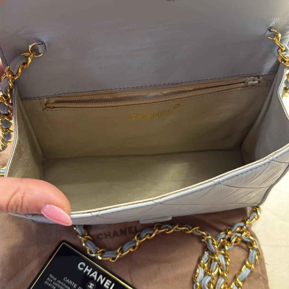 Vintage Chanel Tassel Flap - Picture 4 of 4